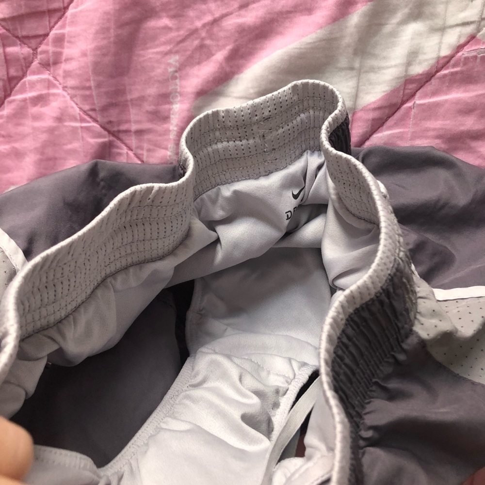 GRAY NIKE SHORTS - Picture 6 of 7